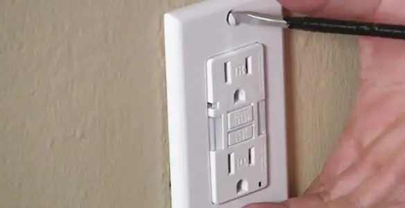 gfc outlets service securing and mounting ground fault circuit interrupter outlet by certified electricians in Tampa, FL