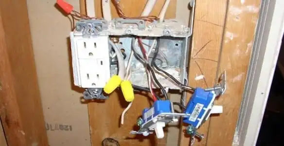 gfci circuits service wiring and upgrading electrical outlets with ground fault protection in Tampa, FL